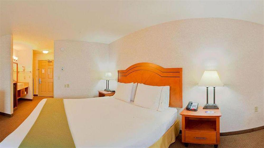 Holiday Inn Express Westley By Ihg Exteriér fotografie