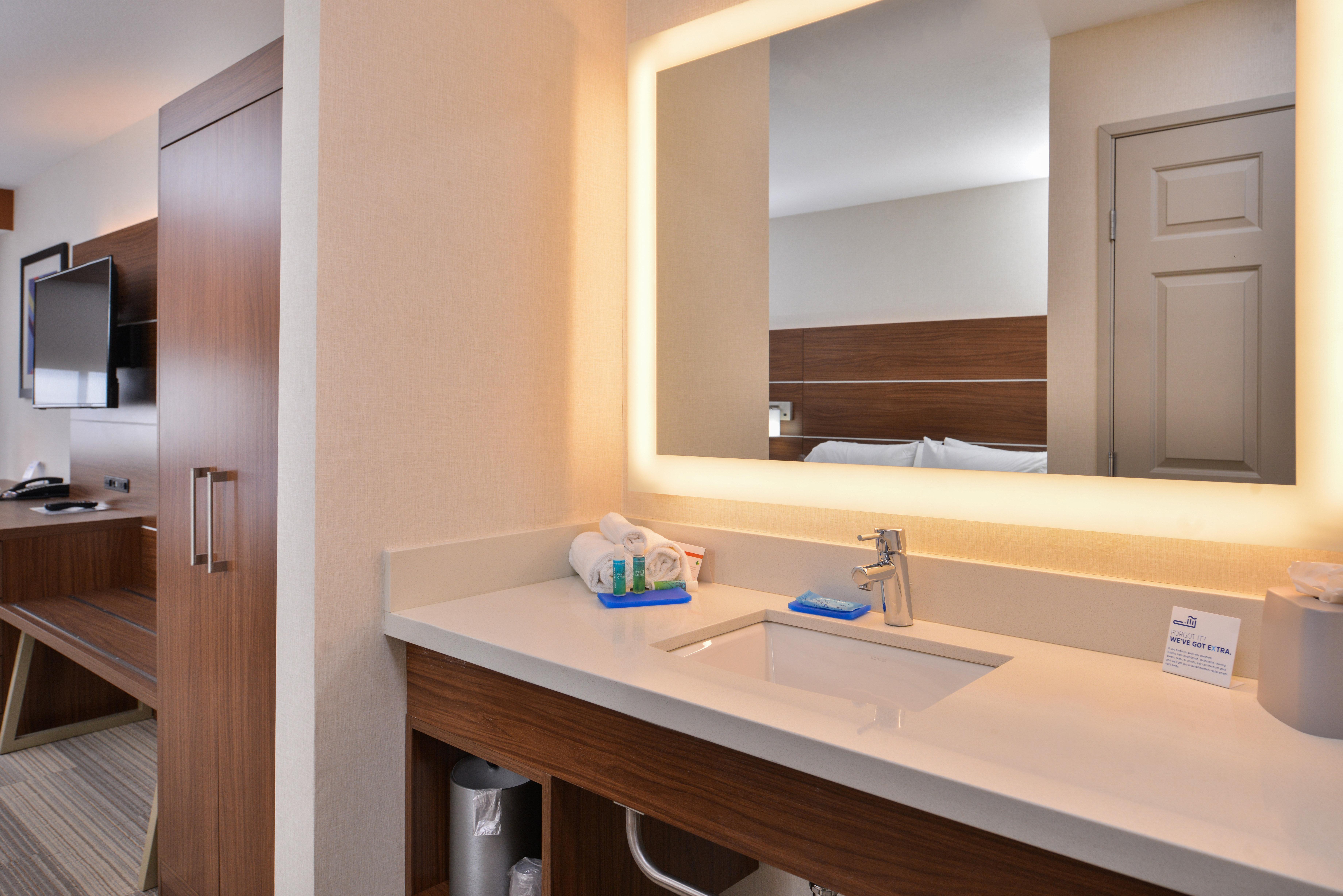Holiday Inn Express Westley By Ihg Exteriér fotografie