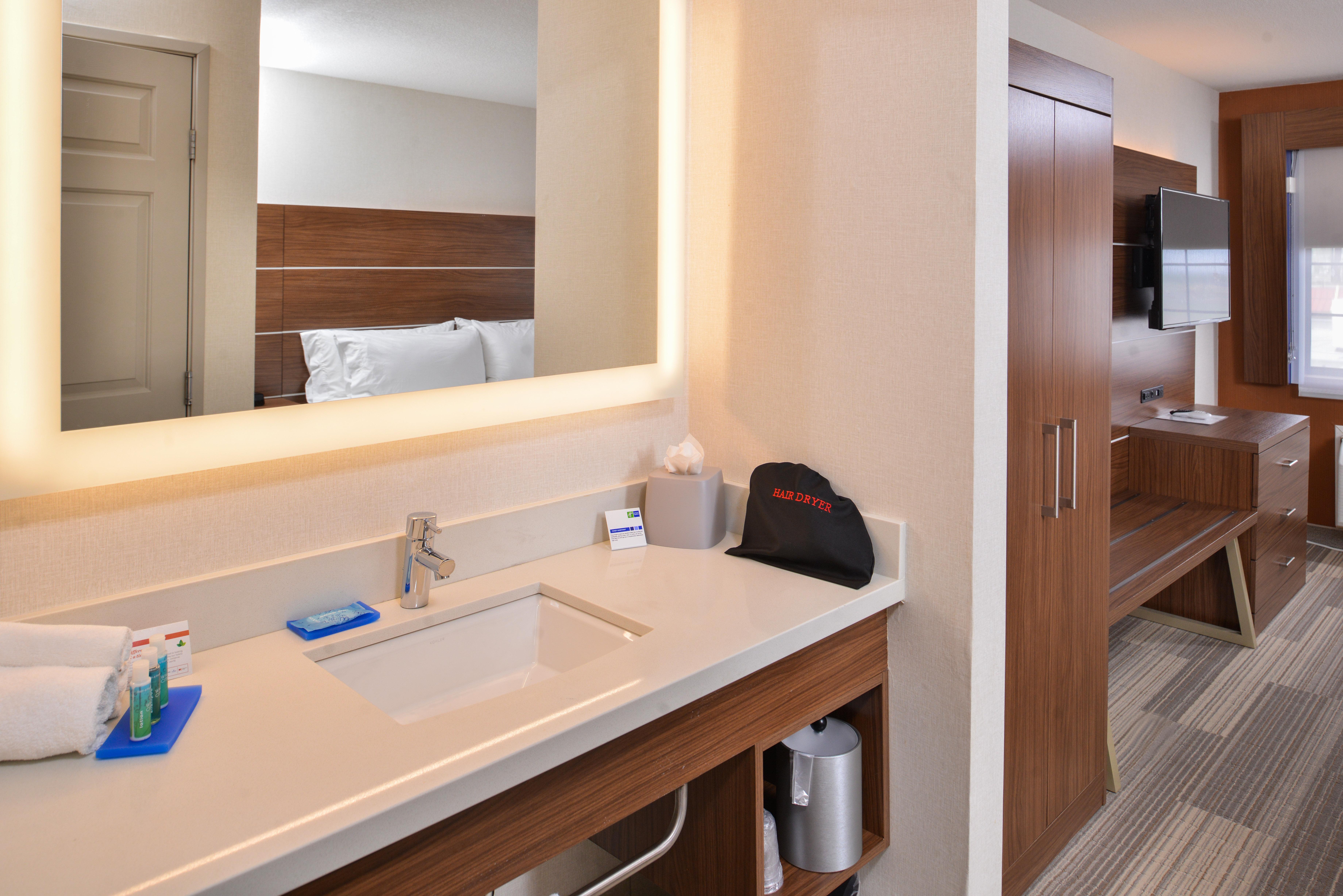 Holiday Inn Express Westley By Ihg Exteriér fotografie