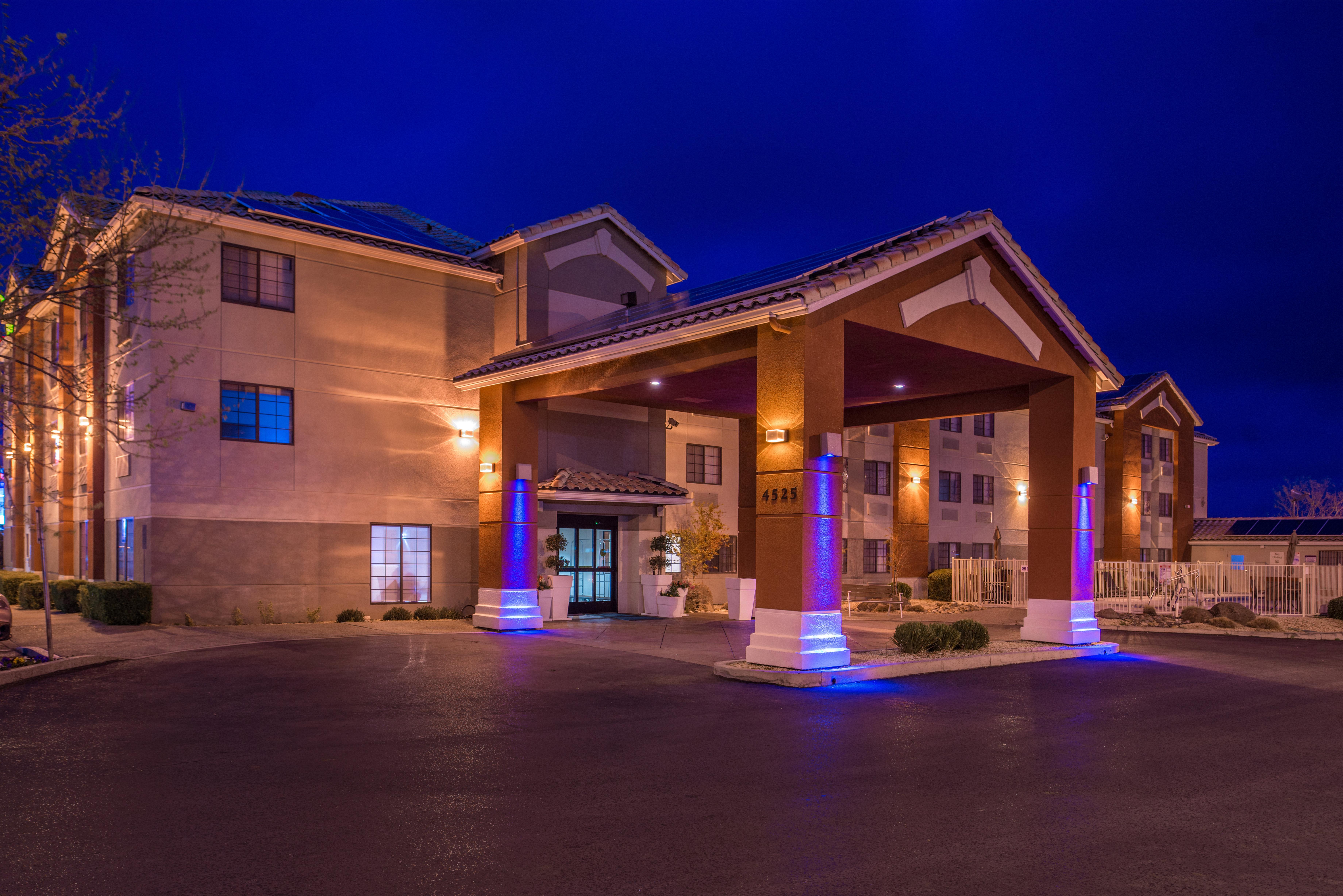 Holiday Inn Express Westley By Ihg Exteriér fotografie